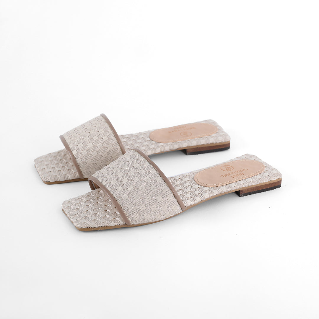 SANDALIA AYRA TEXTIL HUESO X BEIGE