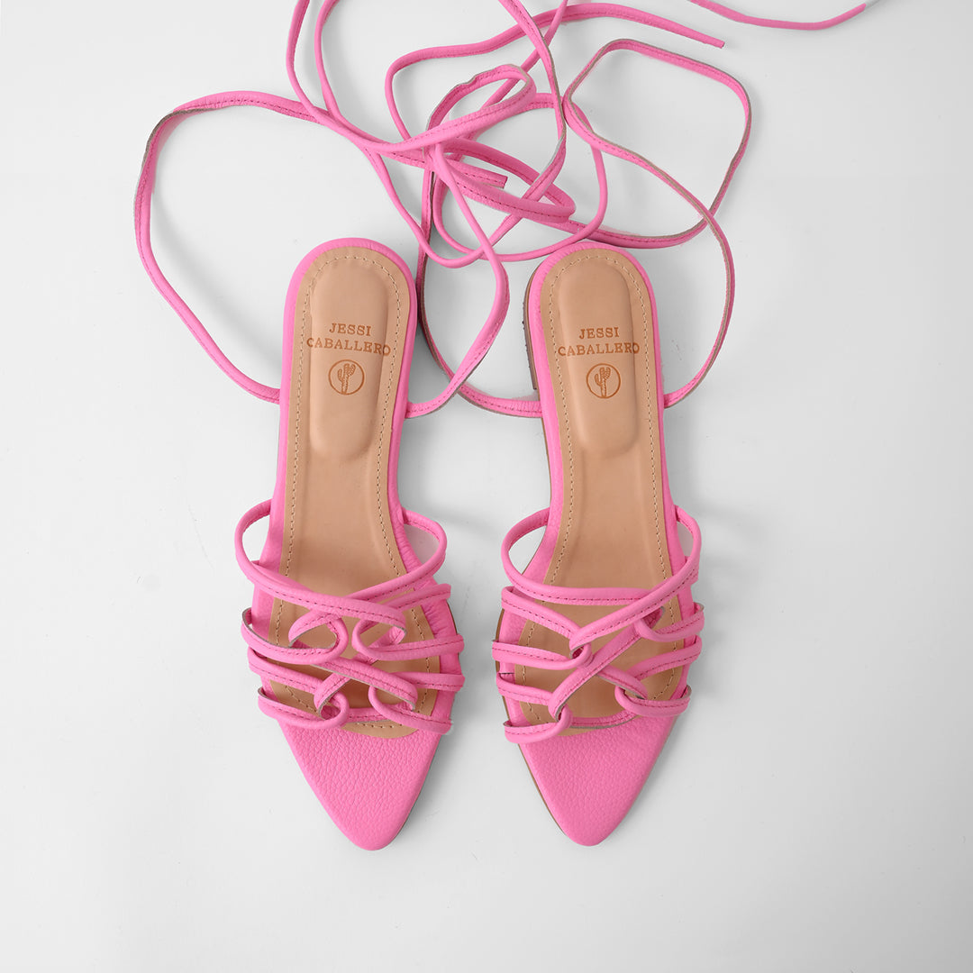 SANDALIA DELFINA FUCSIA NEÓN (PRODUCTO SIN POSIBILIDAD DE CAMBIO)