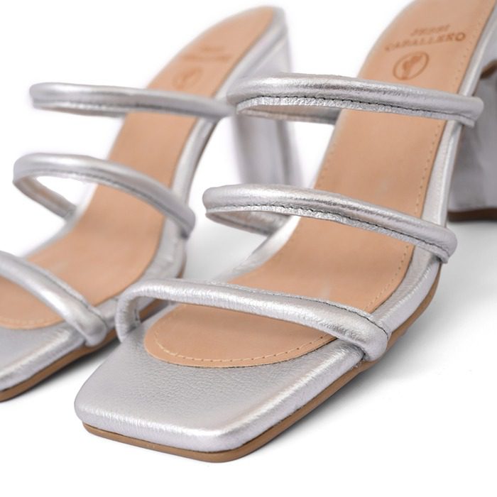 TACONES MARU PLATA