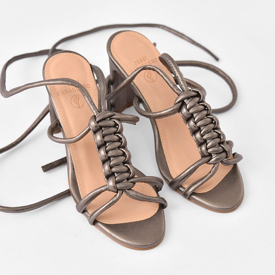 TACONES ATENEA GRIS HUMO